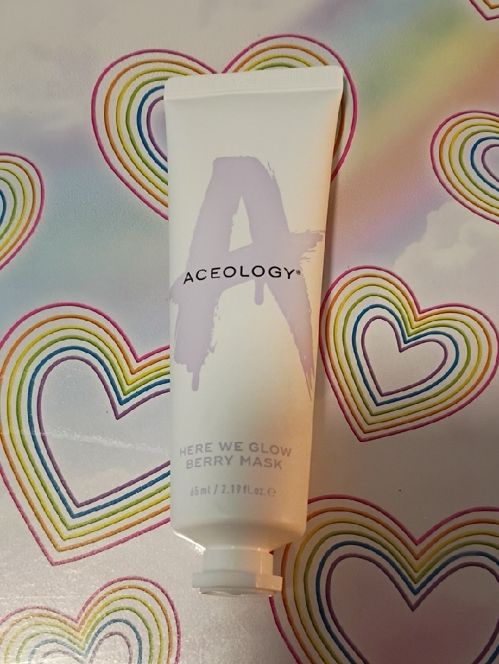 Aceology "Here We Glow Berry Mask"